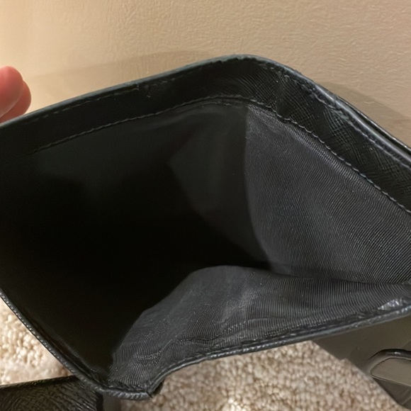 Prada leather wallet - Picture 8 of 10